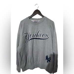 Vintage New York Yankees Gray Crewneck Sweatshirt - Size Large - MLB Baseball